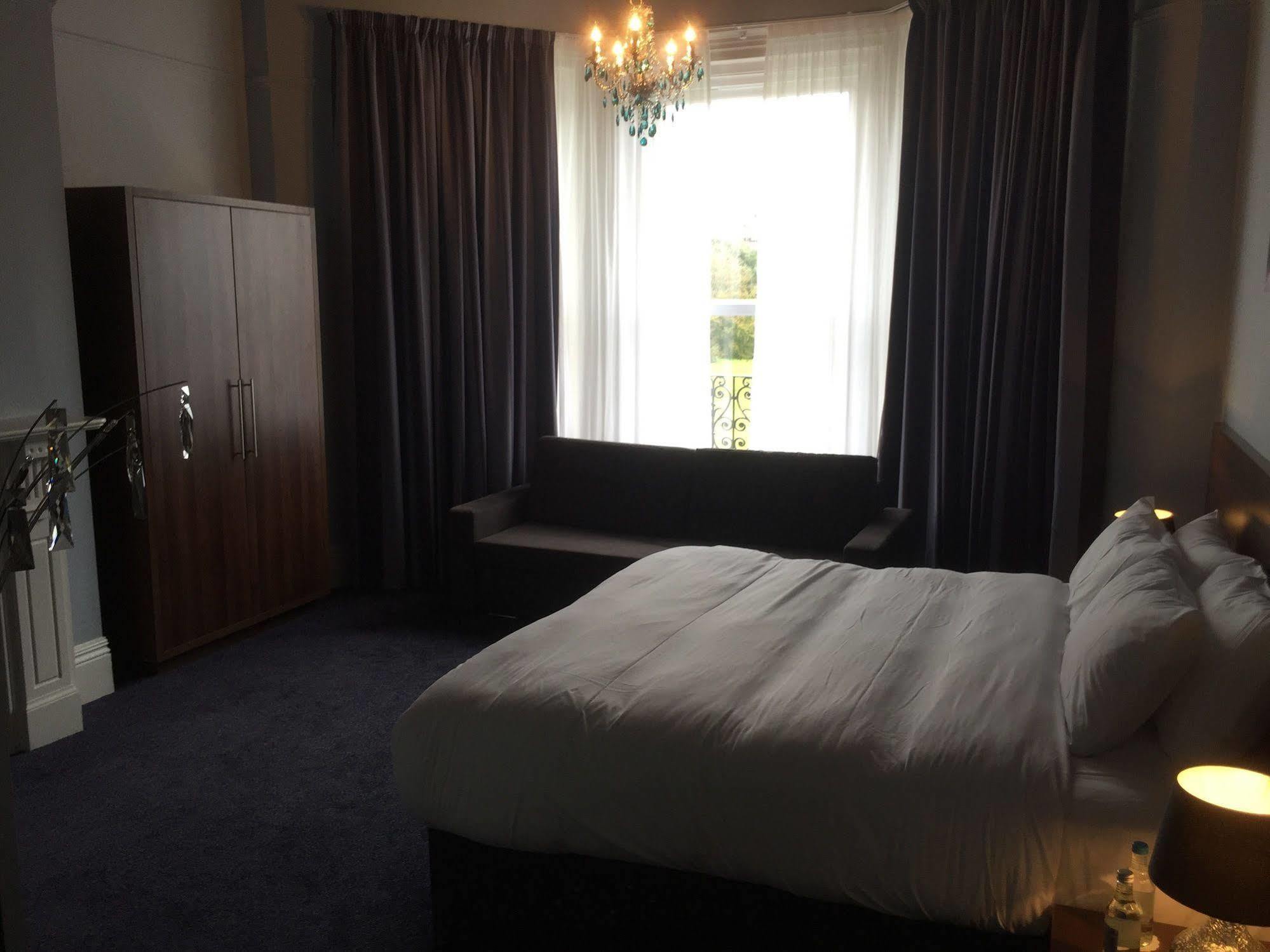 The View Hotel Folkestone, A Member Of Radisson Individuals Ngoại thất bức ảnh